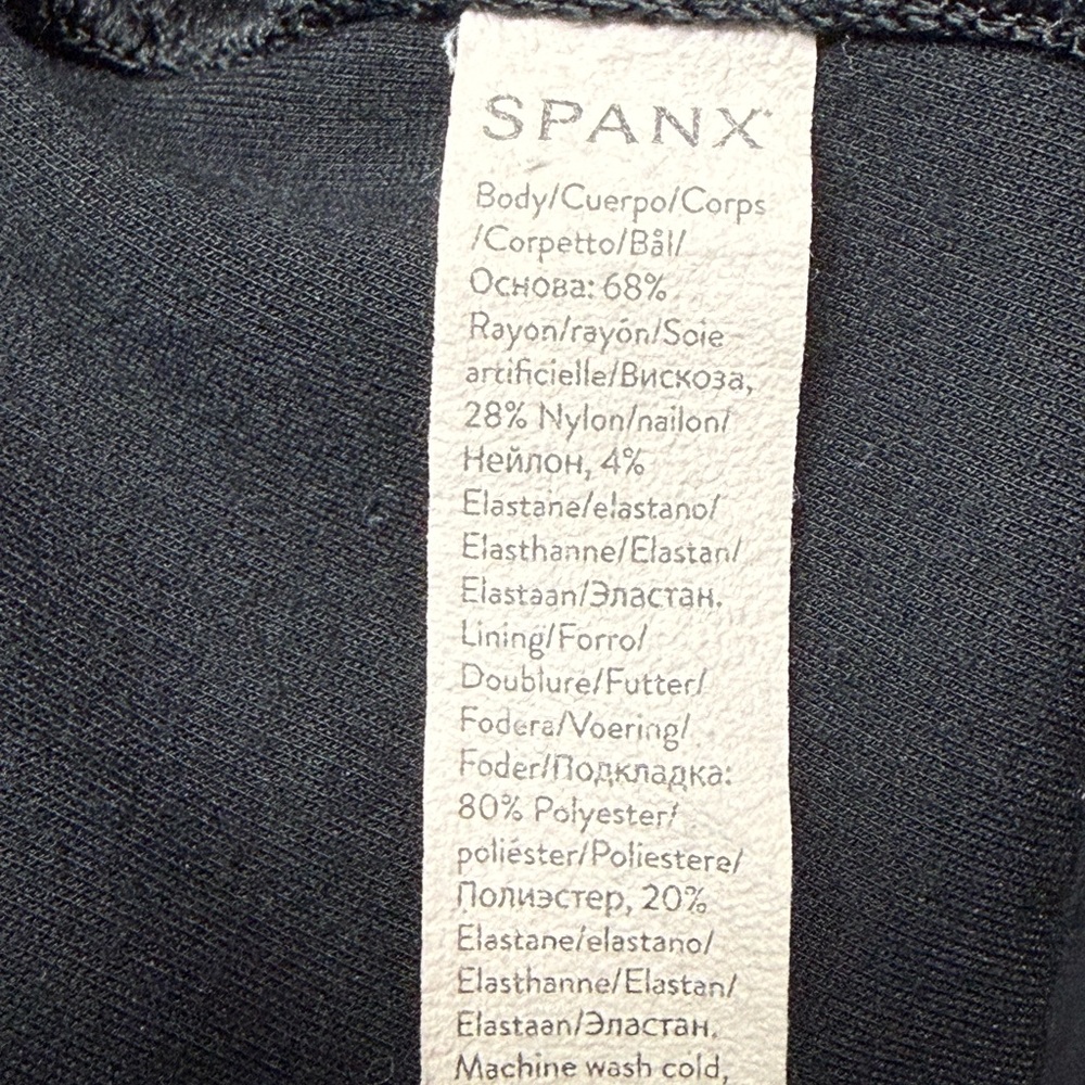 SPANX size Medium Women’s Black High Rise Tapered Leg The Perfect Jogger Pant - Picture 8 of 8